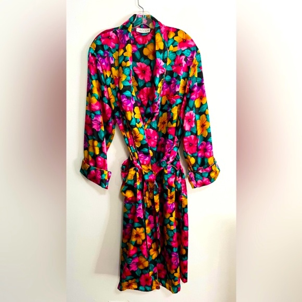 Cacique Lingerie Colorful Floral Robe with Matching Tie Belt Size Medium